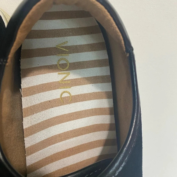 Vionic Brinley VS339 Women's Size 10 Black Suede Sneakers Lace Up Low Top - Picture 3 of 5